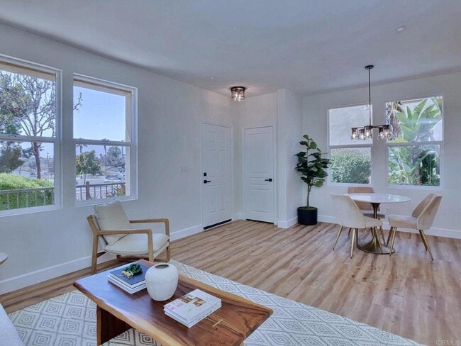 Building Photo - 4300 Newton Ave