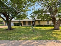Building Photo - 4-Bedroom House for Rent in Killeen