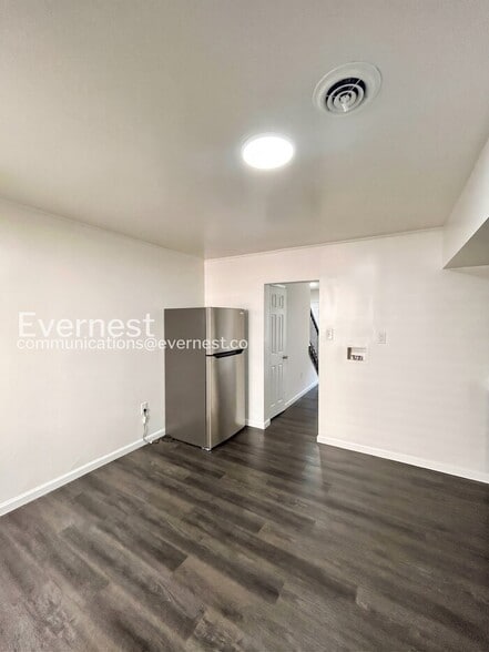 Building Photo - 503 N 30th St