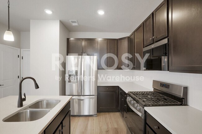 Building Photo - 421 Millwall Cir
