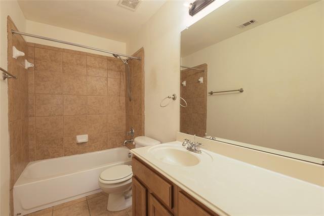 Building Photo - 13350 Mannheim Dr
