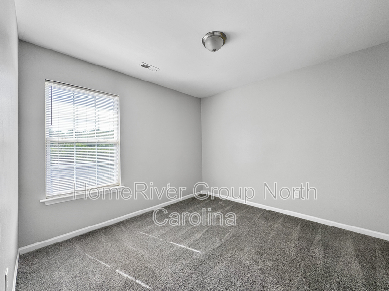 Building Photo - 1437 Crandon Dr