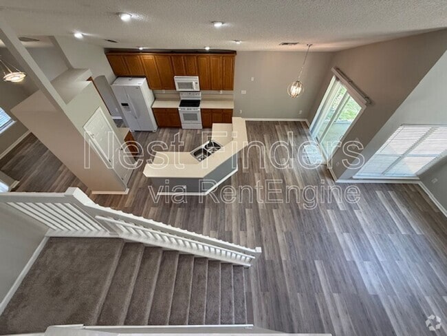 Building Photo - 830 S Lilac Loop