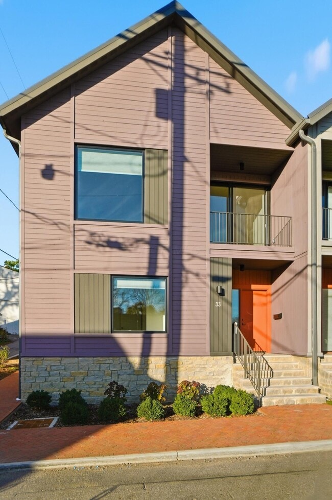 Building Photo - 33 N Blacksmith Ln