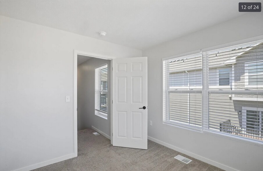Building Photo - 20872 S Ct