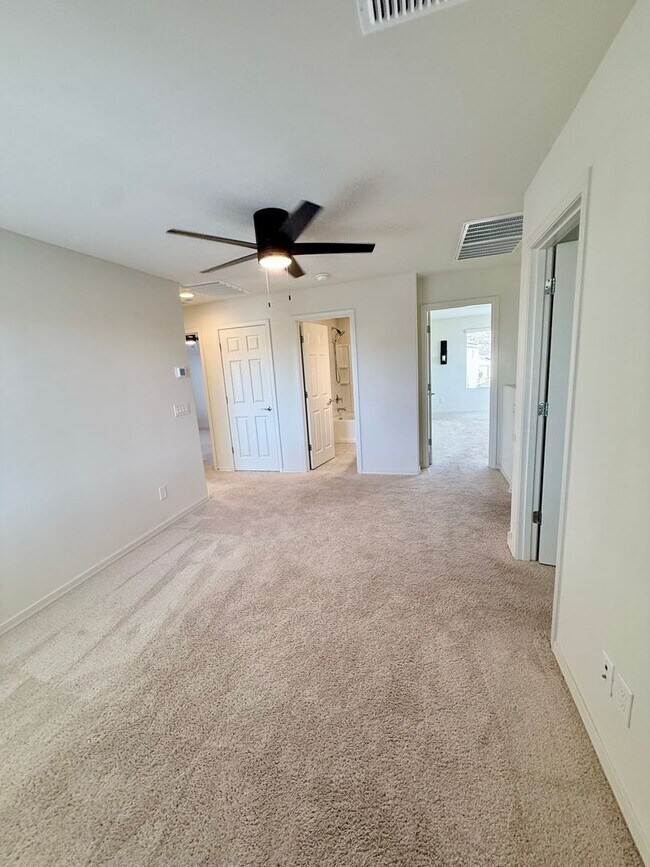 Building Photo - BEAUTIFUL Home in San Tan Valley with Mountain View’s! A Must See!