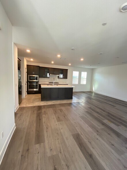 Building Photo - 8144 Rose Quartz Cir