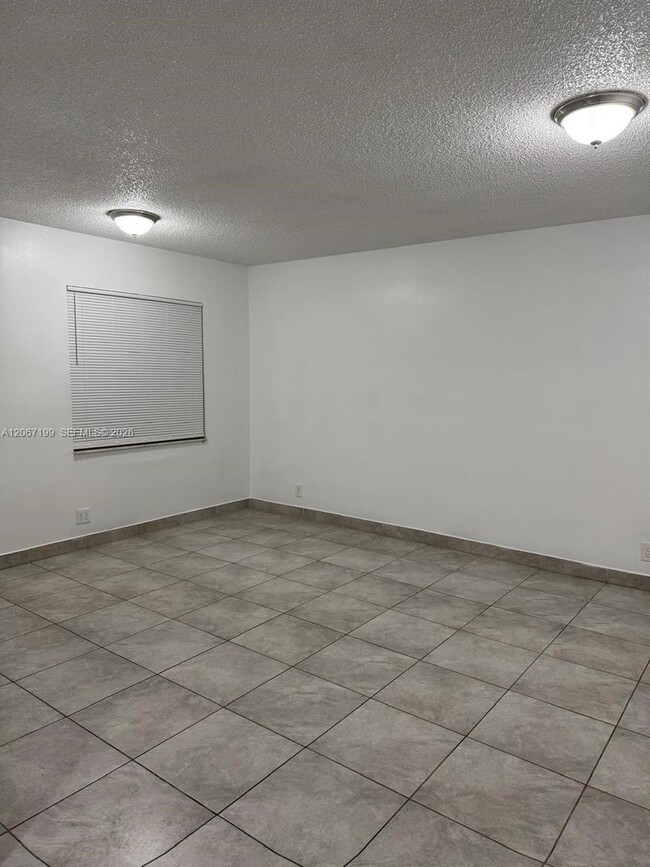 Building Photo - 1746 3rd Ave N