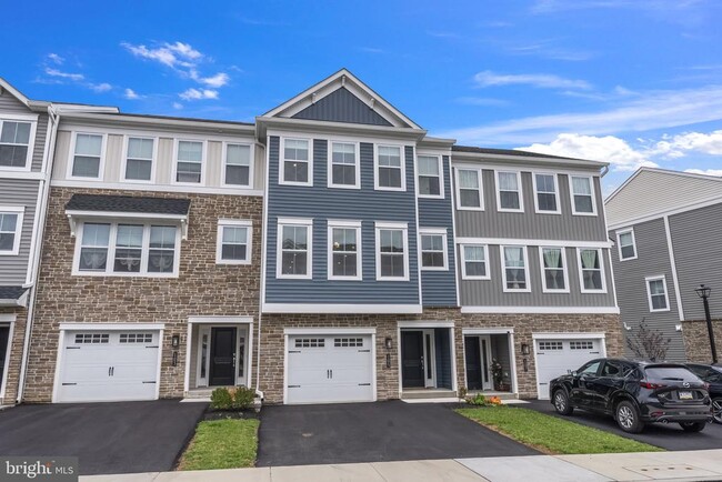 Building Photo - 105 Higher Rock Ct