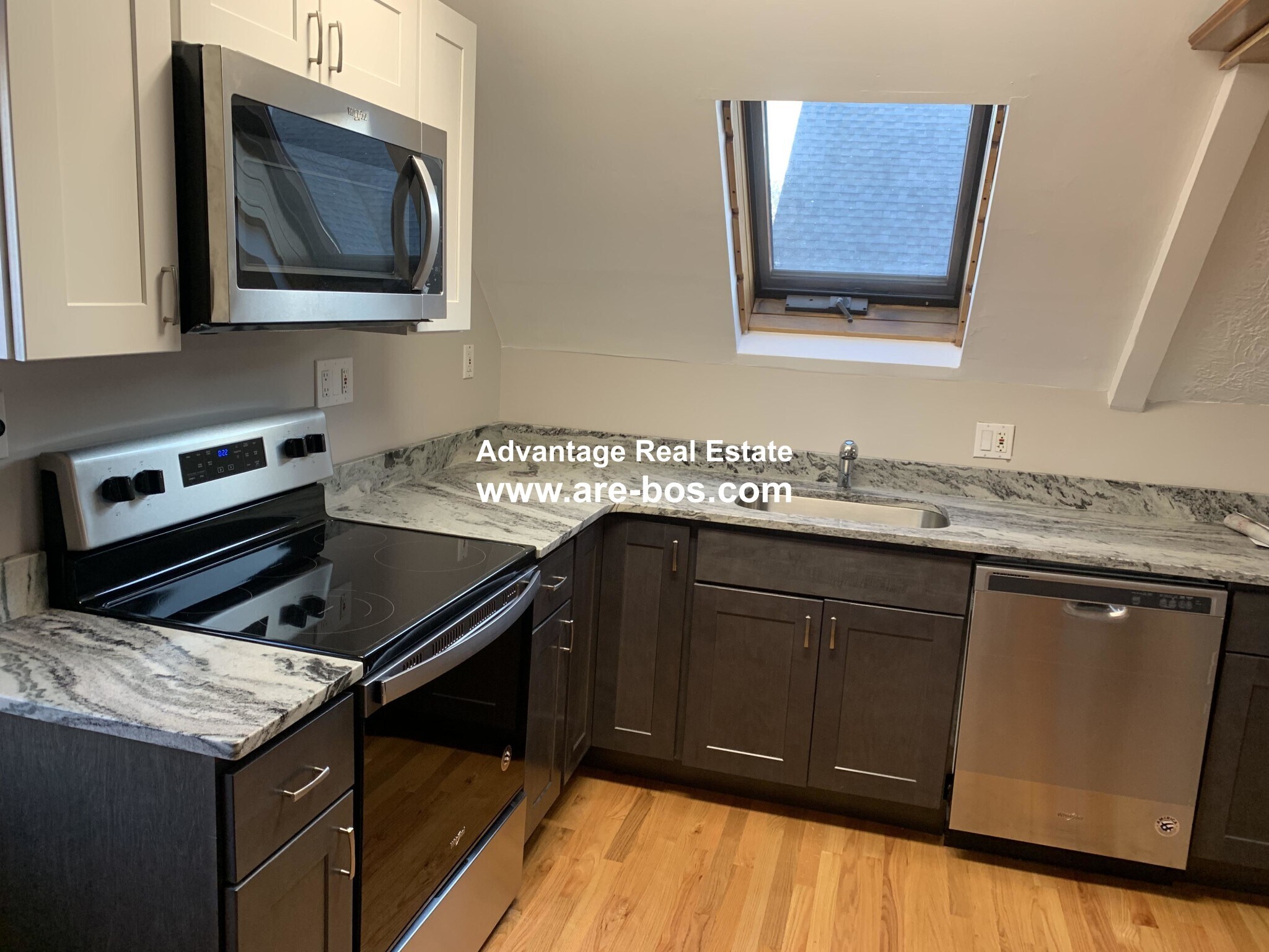 Building Photo - 81 Litchfield St