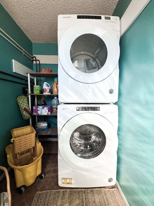 Building Photo - "Spacious 4-Bedroom, 2-Bathroom in Yuma!"