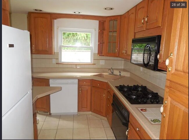 Building Photo - 3 Bedroom/1.5 Bath Home for RENT in 15235