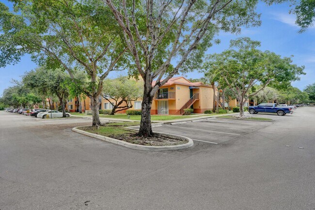 Building Photo - 3 BED/2BATH