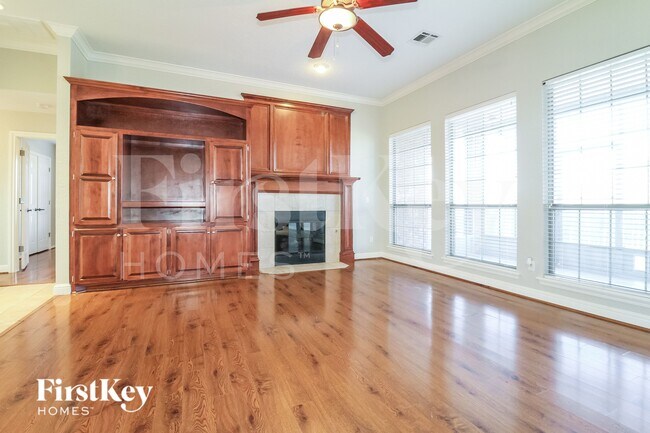 Building Photo - 3113 Highland Glen