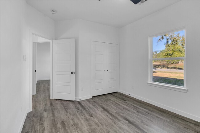 Building Photo - 401 E Martin Luther King Blvd