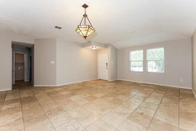 Building Photo - 1917 Indian Lilac Dr