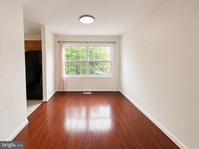 Building Photo - 14761 Ealing Ct