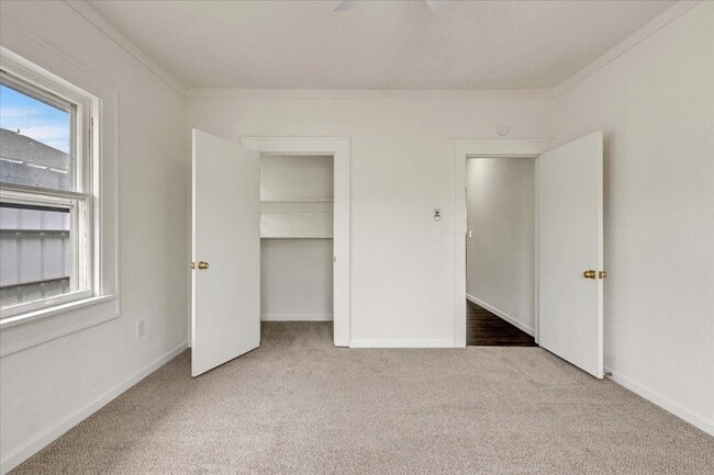Building Photo - 1704 NW 32nd St