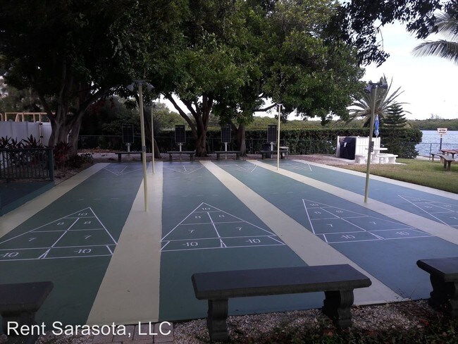 Building Photo - 4330 Falmouth Dr