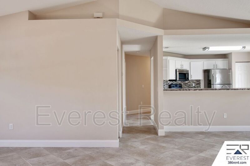 Building Photo - 66 Rockefeller Dr