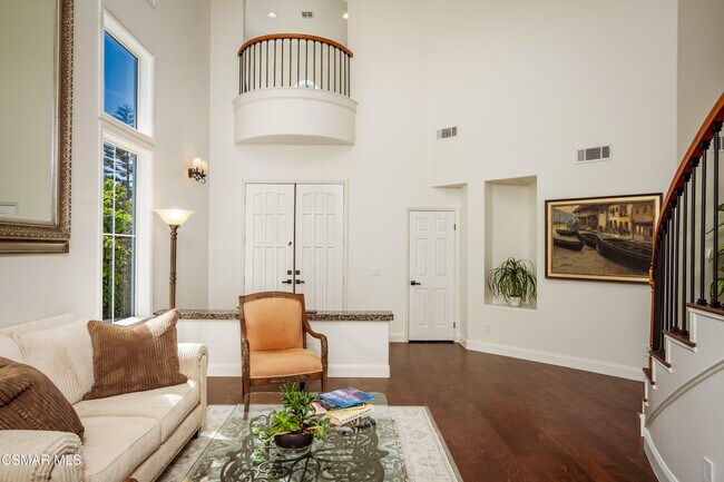 Building Photo - 1004 Lambourne Pl