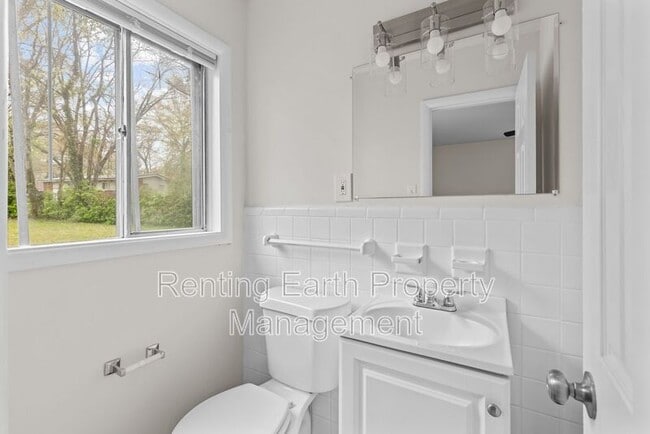 Building Photo - 6715 Court N