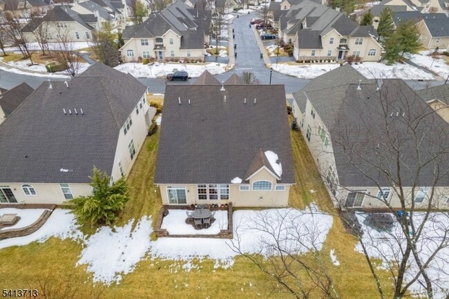 Building Photo - 47 Schindler Ct