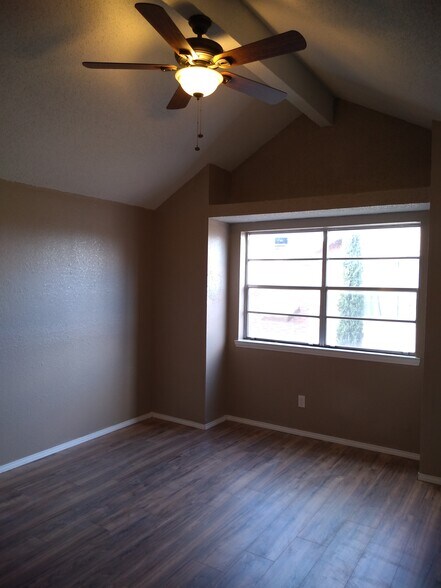 Building Photo - 3119 Voss Dr