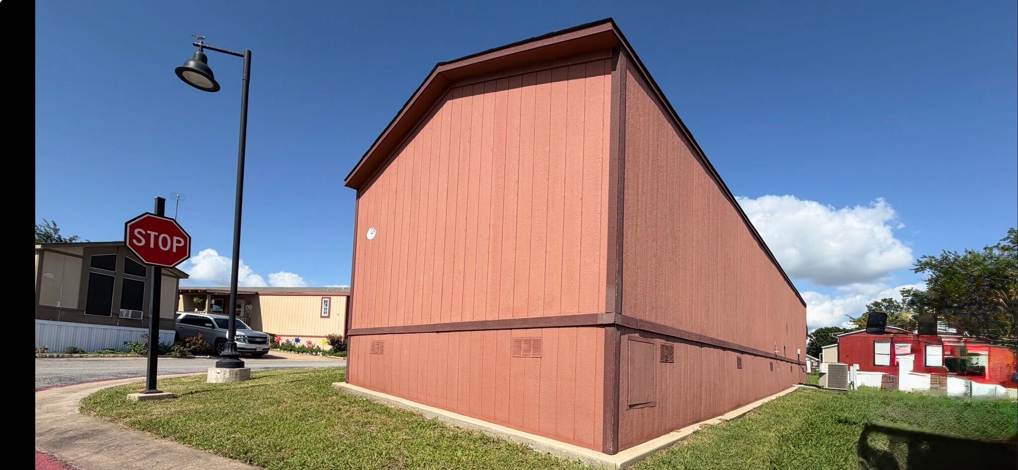 Building Photo - 709 N Collins Fwy