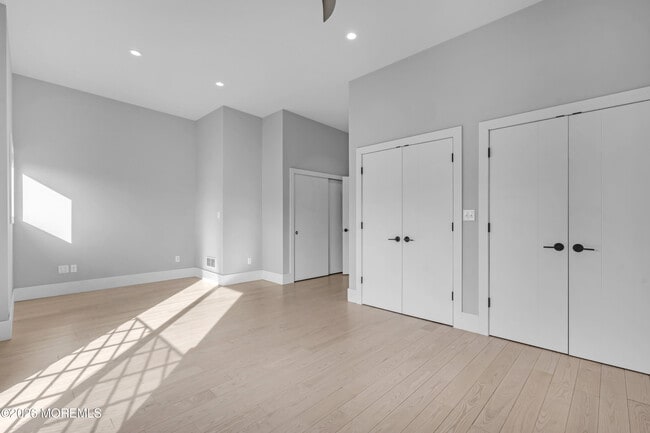 Building Photo - 10 McCready's Alley