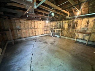 Building Photo - 422 Hannah Ave