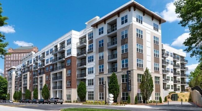 Building Photo - 210 Galleria Pkwy