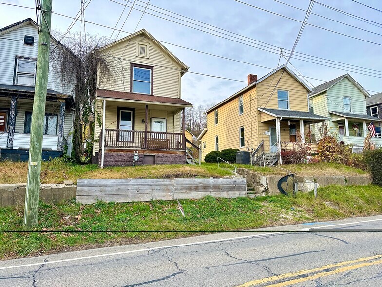 Building Photo - 154 Elmwood St