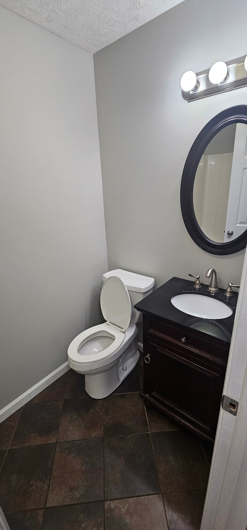 Guest bath - 901 Hurst Dr