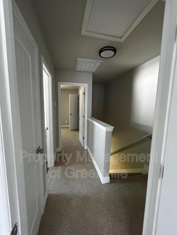 Building Photo - 227 E Church St