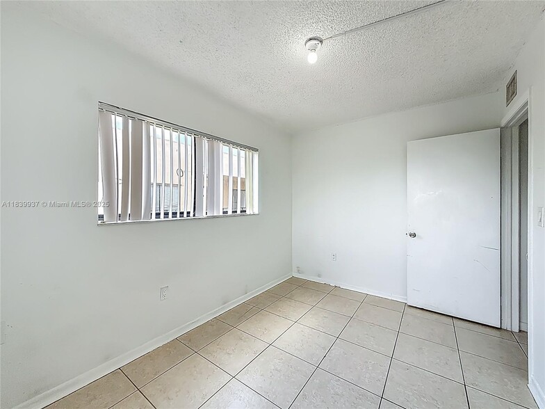 Building Photo - 8420 SW 133rd Avenue Rd