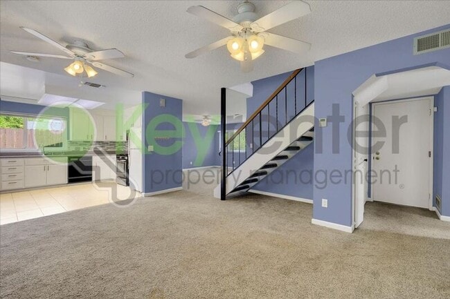 Building Photo - 7005 Woodside Dr