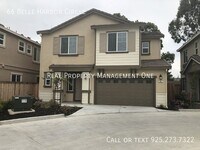 Building Photo - 66 Belle Harbor Cir