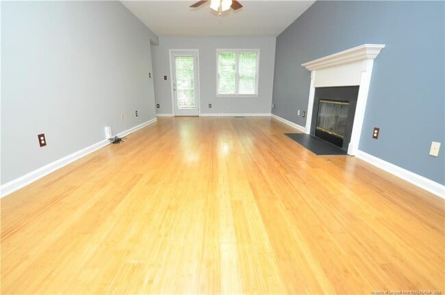 Building Photo - 109 Wood Valley Ct