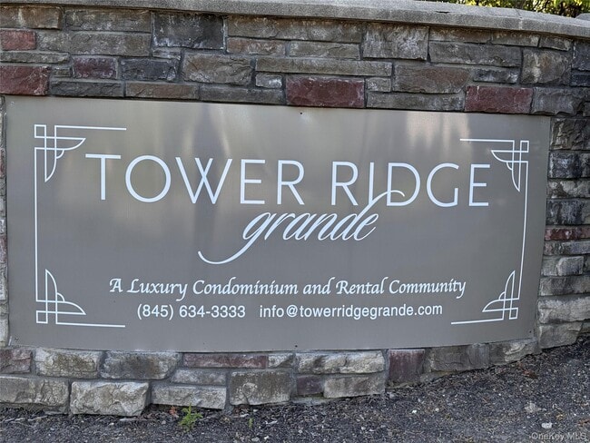 Building Photo - 935 Tower Ridge Cir