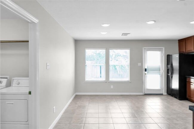 Building Photo - 13031 Bramford Pointe Ln