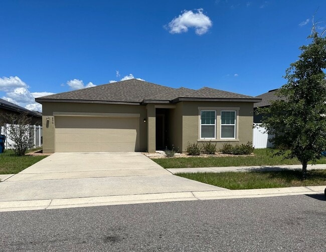 $1,000 Move In Special!! Private Back Yar... - $1,000 Move In Special!!  Private Back Yar...