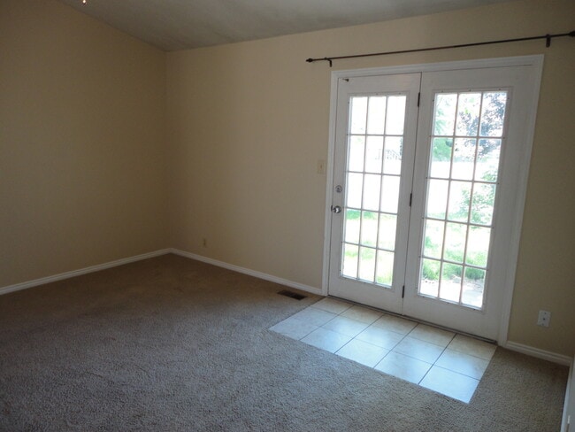 Building Photo - Delightful Home in Desirable Orem Neighbor...