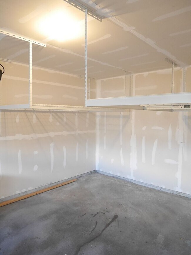 Building Photo - Large End-Unit Townhome- Owings Mills, MD