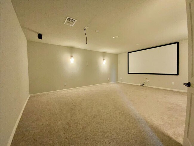 Building Photo - 3307 Columbus Way
