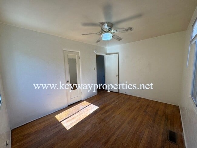 Building Photo - Classic 2 bed 1 bath home in NE ABQ