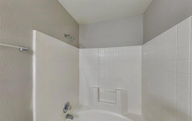 Building Photo - Contemporary 3-Bedroom Gem with Open-Plan Design