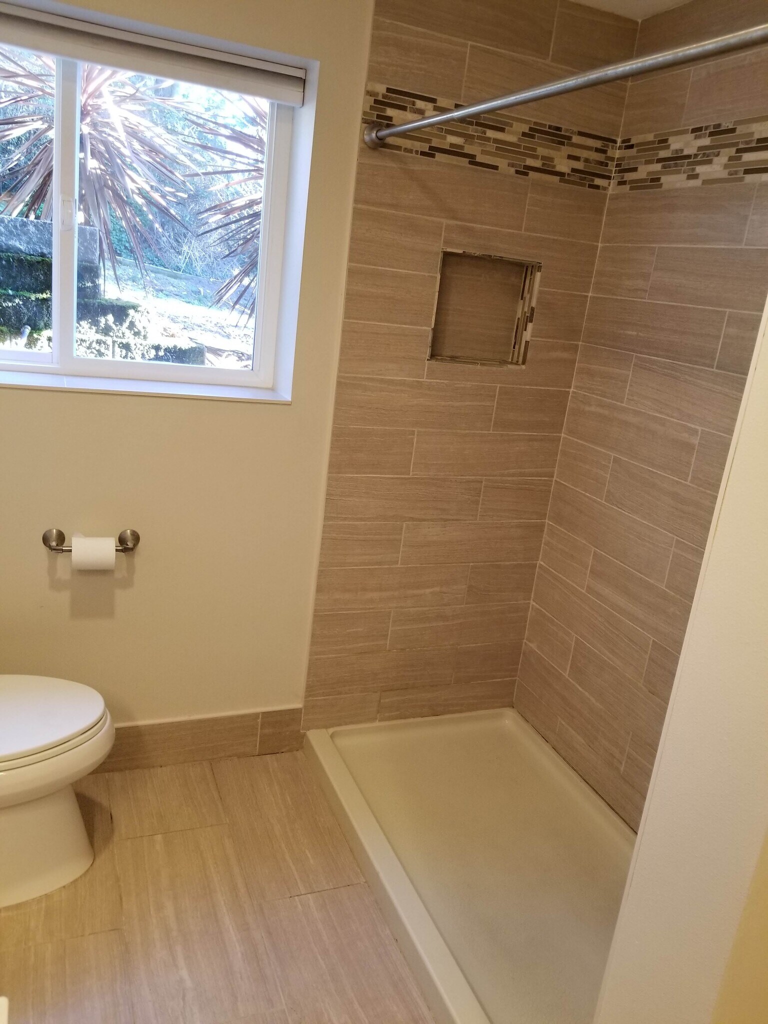 Main Bath - 8609 Warren Dr NW