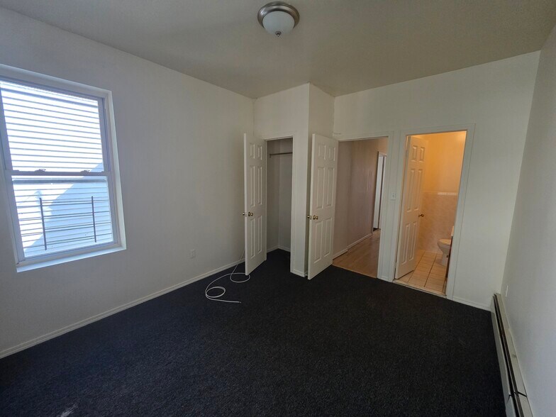 Building Photo - 317 E 169th St