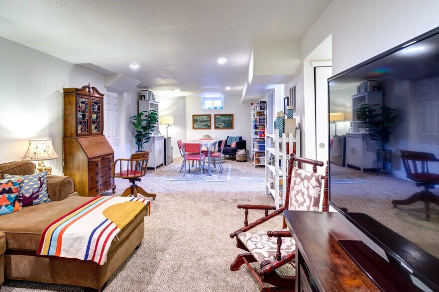 Building Photo - 3233 Ivy St